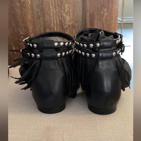 YSL Saint Laurent Women’s Nu Pieds Fringe & Studded Gladiator Sandals SZ 39 - Picture 2 of 4